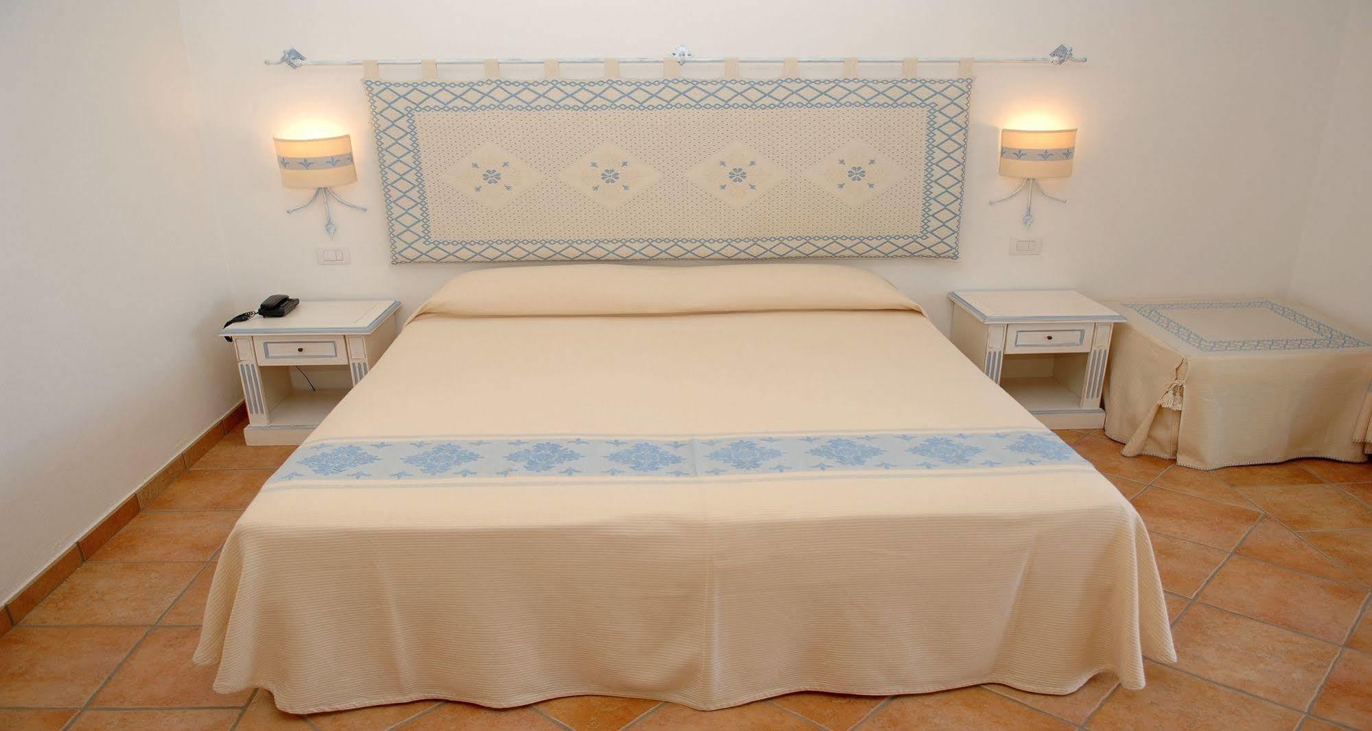 Hotel Costa Caddu San Teodoro  Dış mekan fotoğraf