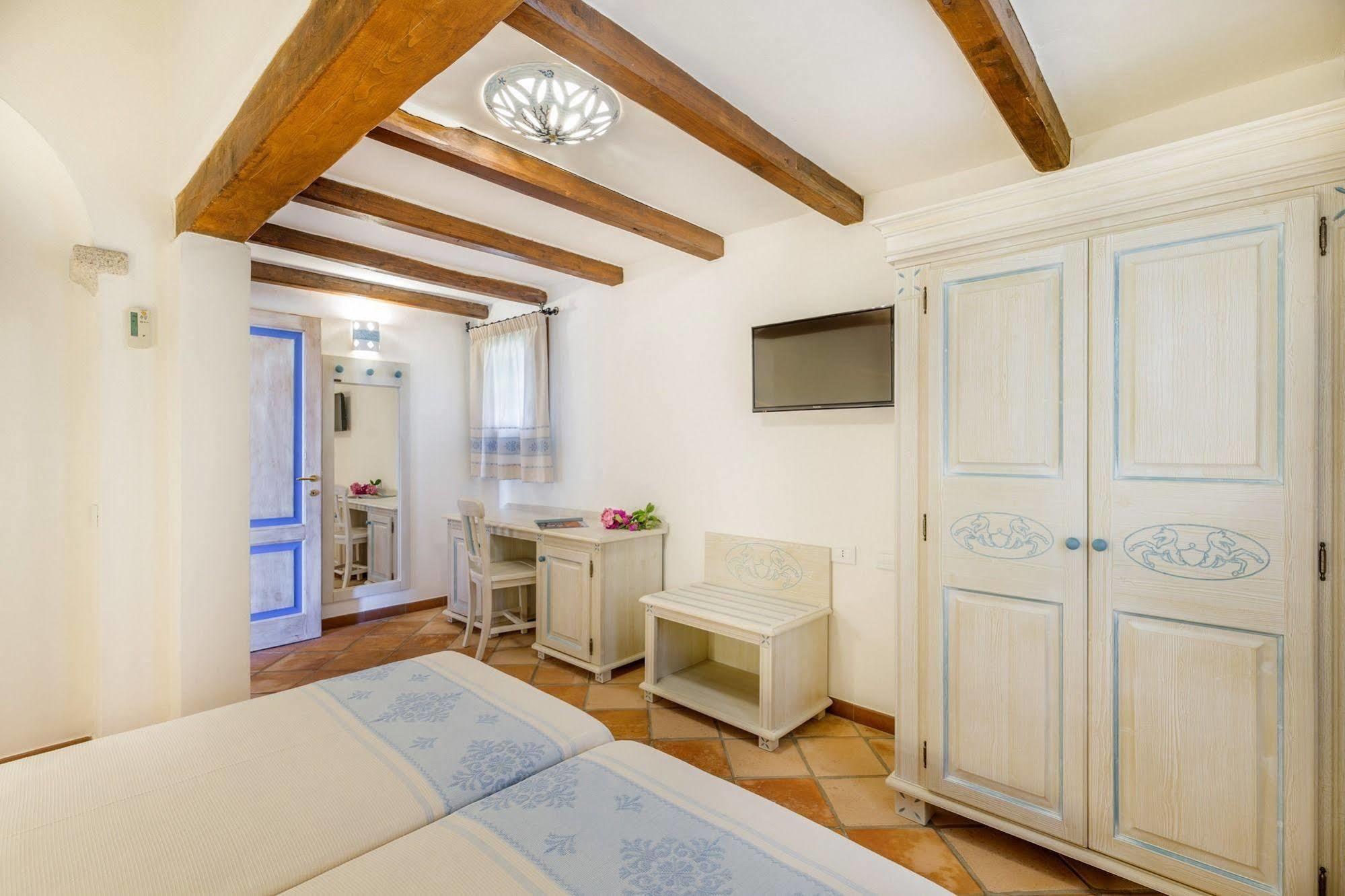 Hotel Costa Caddu San Teodoro  Dış mekan fotoğraf